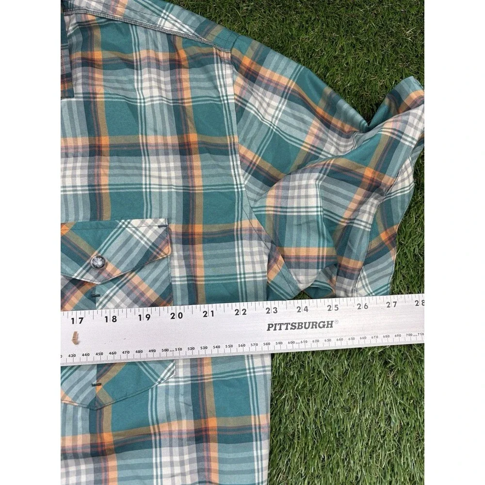 Kuhl XL Short Sleeve Pearl Snap
